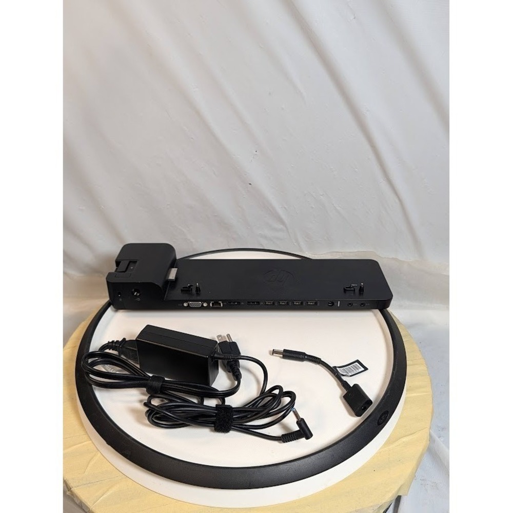 HP UltraSlim Docking Station D9Y32AA Black Excellent USB 3.0 DisplayPort VGA